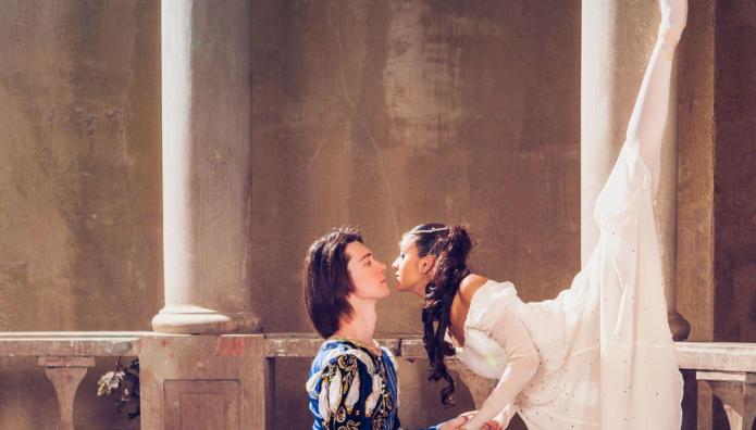 «Ρωμαίος και Ιουλιέτα» στο θέατρο Ακροπόλ