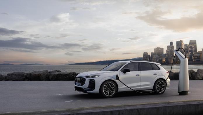 Audi Q3 SUV e-hybrid: Οι τιμές του νέου μοντέλου