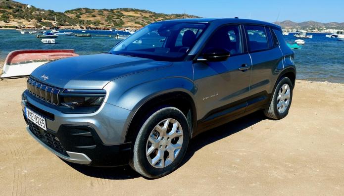Τest drive: Οδηγούμε το νέο Jeep Avenger e- Hybrid