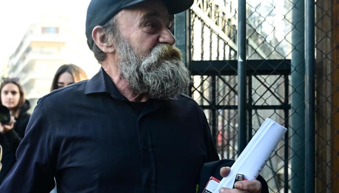 Πολυχρονόπουλος - Ο Άλλος Άνθρωπος: Σε Δίκη Για Κακούργημα