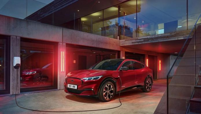 Ford Power Promise: Σπρώχνει τους...διστακτικούς στην ηλεκτροκίνηση