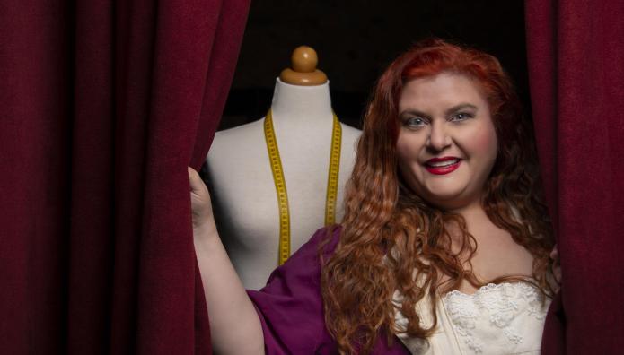 Η «Μπουμπού» Στο Θέατρο  Εν Αθήναις