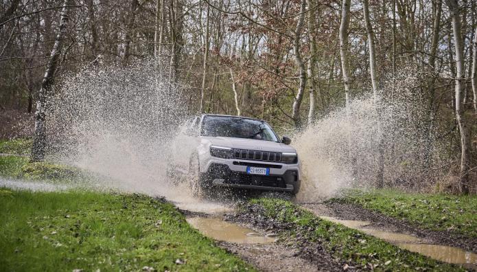 Jeep Avenger: Τώρα είναι διαθέσιμο με 22.990 ευρώ