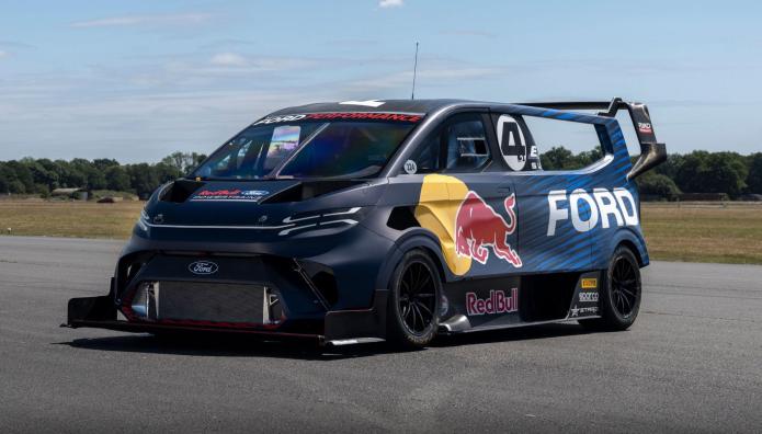 Ford SuperVan 4.2: Γράφει (ξανά) ιστορία στο Nürburgring