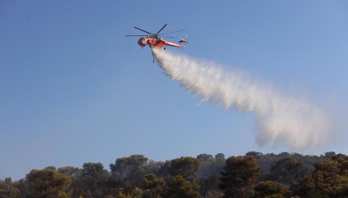 Φωτιά Τώρα Στο Αηδόνι Πρέβεζας - Ήχησε Το 112