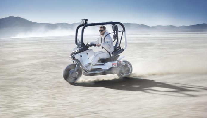 BMW Motorrad Vision CE: Μπορείτε να το οδηγήσετε χωρίς κράνος