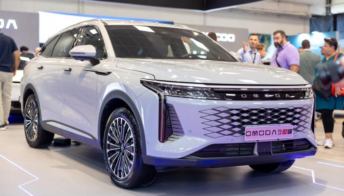 Παρουσίαση του νέου OMODA 9 SHS στην Auto Thessaloniki 2025