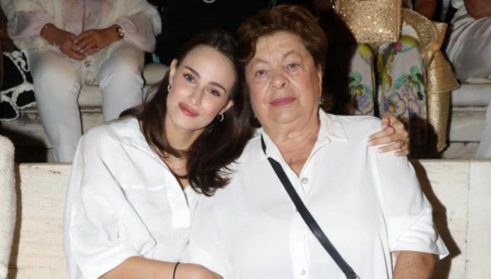 Μαρία Βοσκοπούλου: Στο Ηρώδειο Με Τη Γιαγιά Της