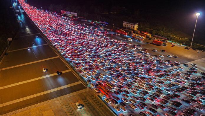 Κίνα: Το Μεγαλύτερο Μποτιλιάρισμα Όλων Των Εποχών