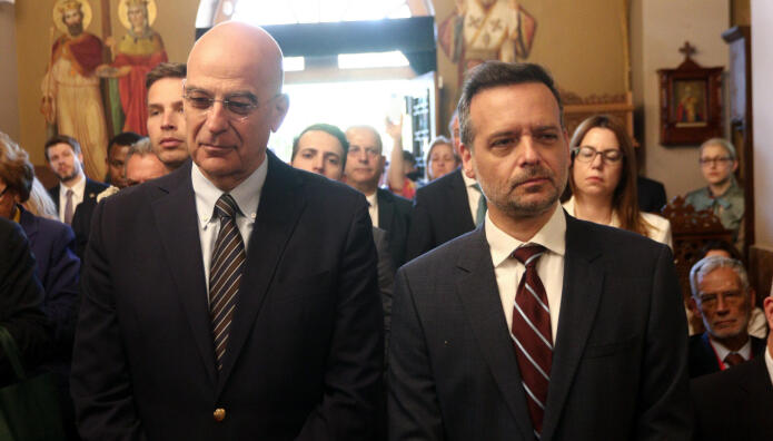 Απάντηση Δένδια Σε Δούκα Για Άγνωστο Στρατιώτη