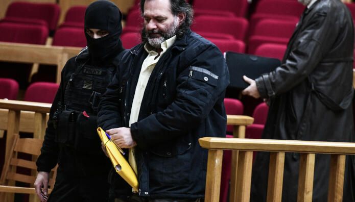 Γιάννης Λαγός: Έπαιρνε Βουλευτική Αποζημίωση Στη Φυλακή