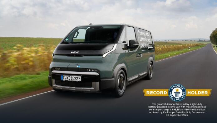 Kia PV5 Cargo: Έκανε φορτωμένο 693,38 με μια φόρτιση