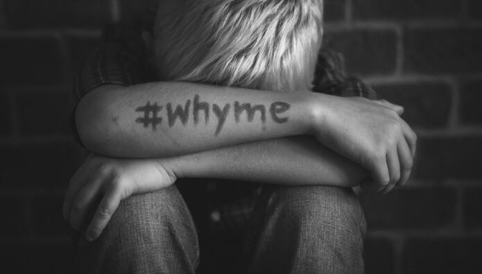 20χρονος Ασελγούσε Στα Δύο Ανίψια Του Με Τον Σύντροφό Του