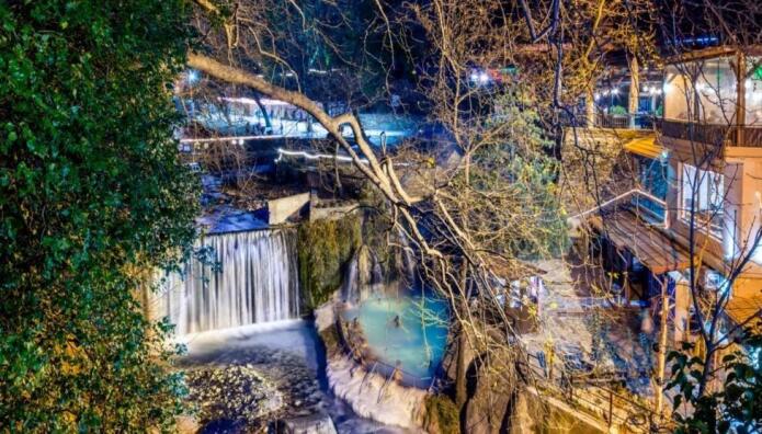 Υπέροχα Χριστούγεννα Στην Παραμυθοχώρα