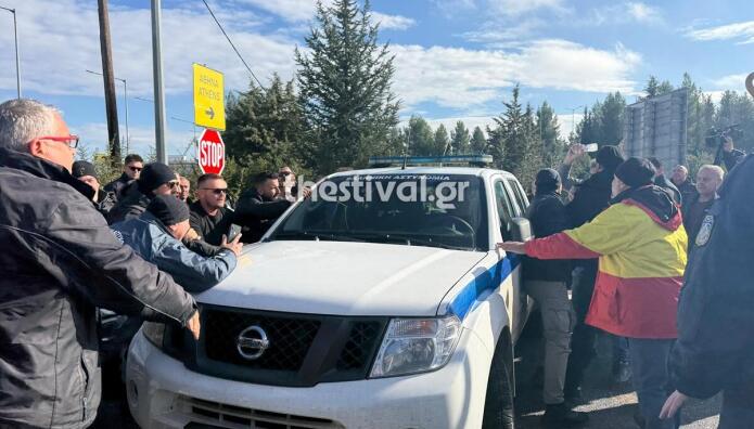 Λάρισα: Επεισόδια Αγροτών - Αστυνομικών Στο Μπλόκο