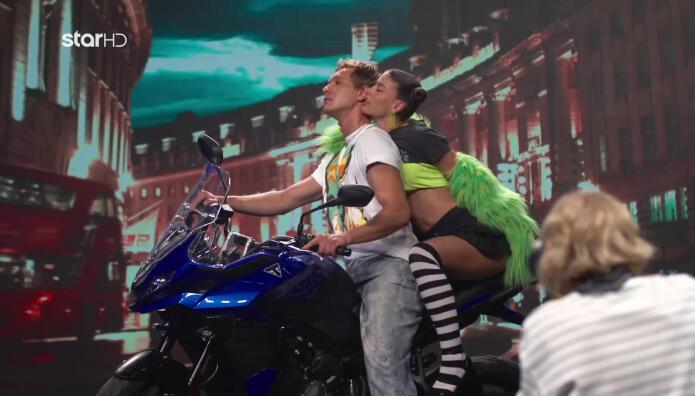 GNTM: Τι ζήτησε η Ειρήνη από τον Έντουαρντ Στη Φωτογράφιση