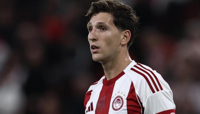 Ολυμπιακός: Ο Ρέτσος Μαθαίνει Ελληνικά Στον Τσικίνιο