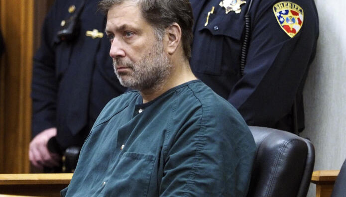 Σκότωσε Αδερφό Και Οικογένεια Για Να Καλύψει Τη Σχέση Του