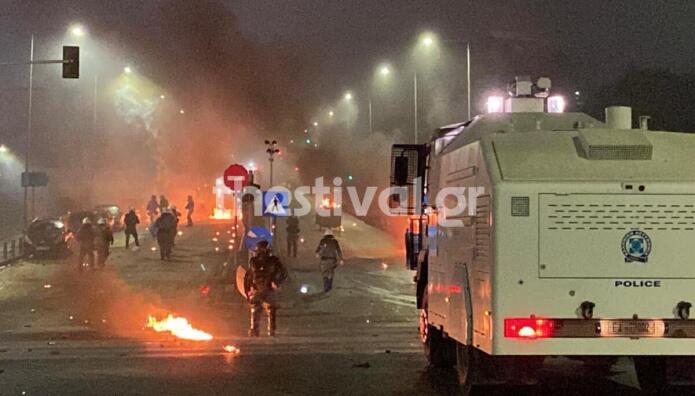 ΕΛΑΣ Για Επεισόδια ΑΠΘ: «Αναίτια Επίθεση Κατά Αστυνομικών»