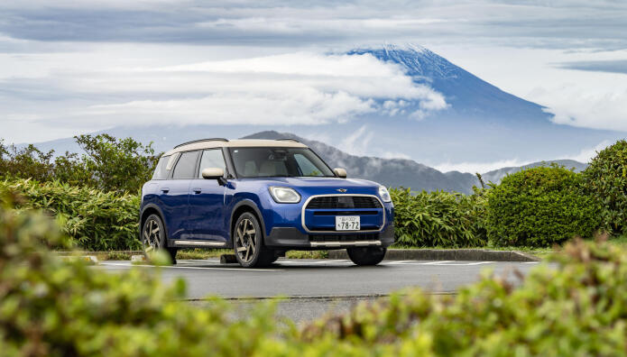 Το MINI Countryman D στο όρος Φούτζι