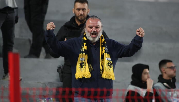 Η Επίθεση Του Ολυμπιακού Στον Μάριο Ηλιόπουλο