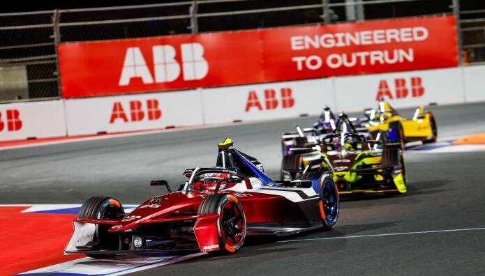 Citroën Racing: Πολύτιμοι βαθμοί στον διπλό αγώνα της Τζέντα