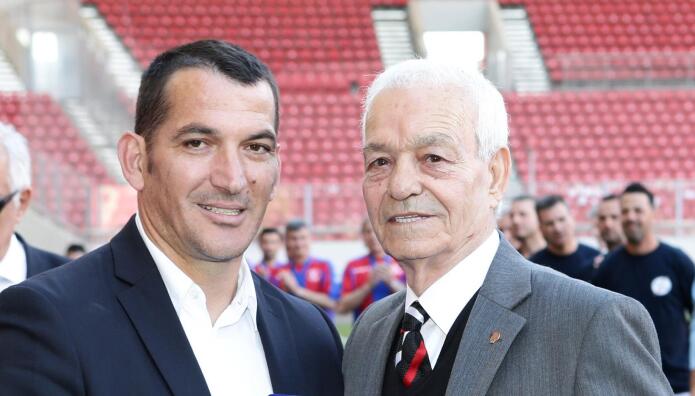 'Έφυγε Από Τη Ζωή Σωτήρης Γκαβέζος