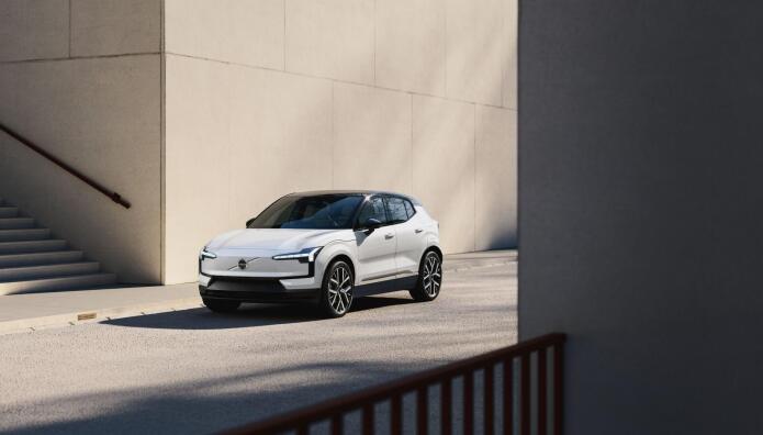 Volvo EX30: Οι αναβαθμίσεις που αλλάζουν επίπεδο