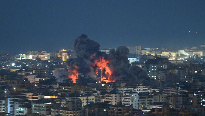 Μέση Ανατολή: Χτυπήθηκε Η Αμερικανική Πρεσβεία Στο Ριάντ