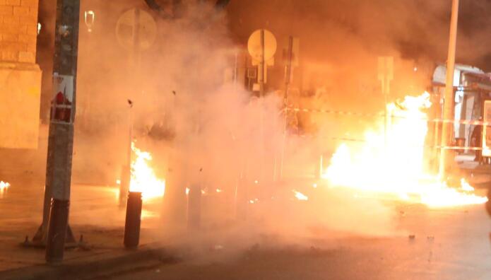 βόμβες μολότοφ Θεσσαλονίκη