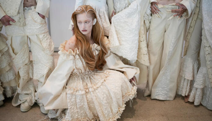 Moscow Fashion Week Με Ελληνικά Στοιχεία