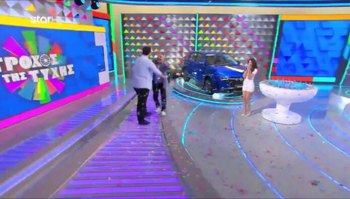 Τροχός Της Τύχης: Έλυσε Τον Γρίφο Κι Έφυγε Με Το Αυτοκίνητο