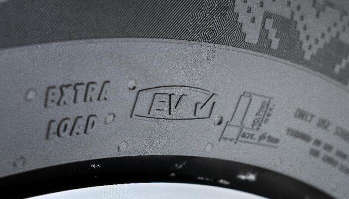 Continental: Ο προμηθευτής 10 κατακευαστών ηλεκτρικών αυτοκινήτων Υπέρτιτλ