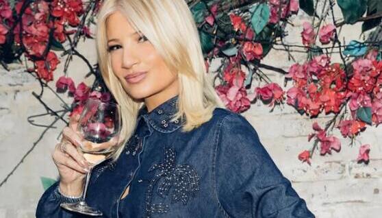 Φαίη Σκορδά: Στη Θεσσαλονίκη Για Πάσχα Με Τον Σύντροφό Της