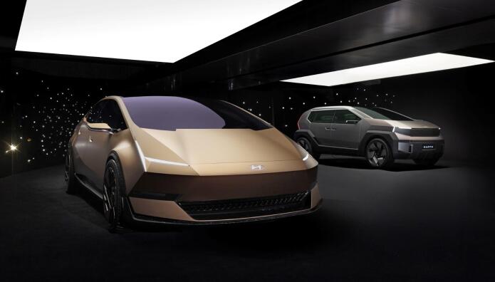 Hyundai IONIQ: Με δυο φουτουριστικά μοντέλα στην Κίνα