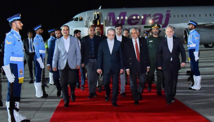 Ιράν: Aποχώρησε Aπό Tις Συνομιλίες Στο Πακιστάν