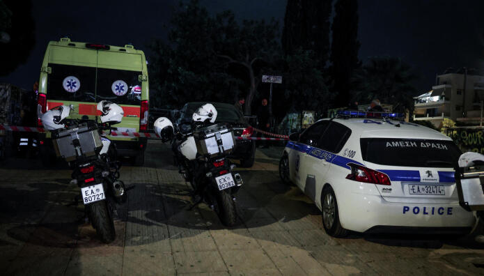 Νέος Κόσμος: Ομάδα 10 Ατόμων Μαχαίρωσε 15χρονο