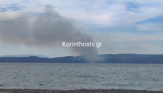 Φωτιά Τώρα Στη Λίμνη Βουλιαγμένης Στο Λουτράκι