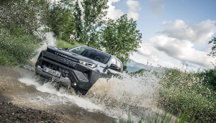 Toyota Hilux: Όλα όσα πρέπει να γνωρίζετε για τη νέα γενιά