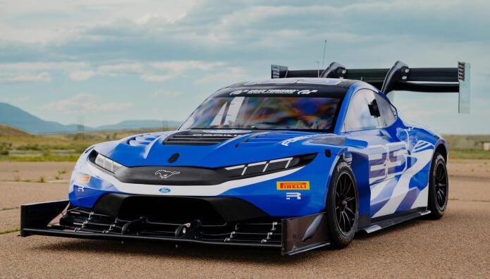 Ford Racing: Στην κορυφή στο Pikes Peak International Hill Climb