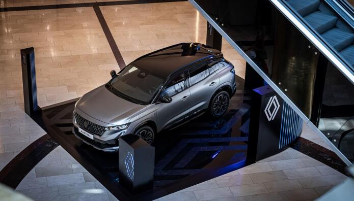 Renault Austral:  Δείτε το νέο μοντέλο όταν...ψωνίζετε