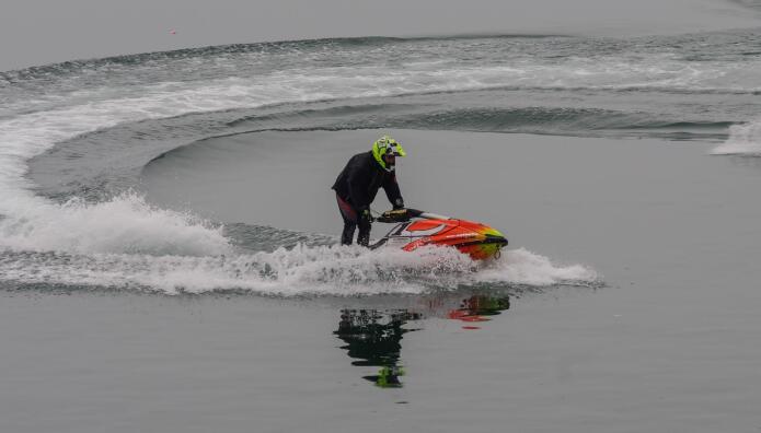 jet ski