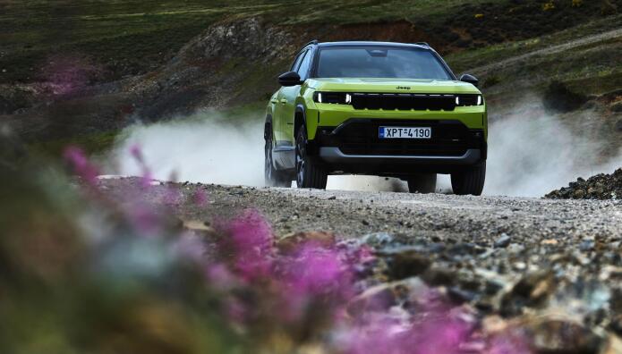 Τώρα το Jeep Compass e-Hybrid με 32.990 ευρώ
