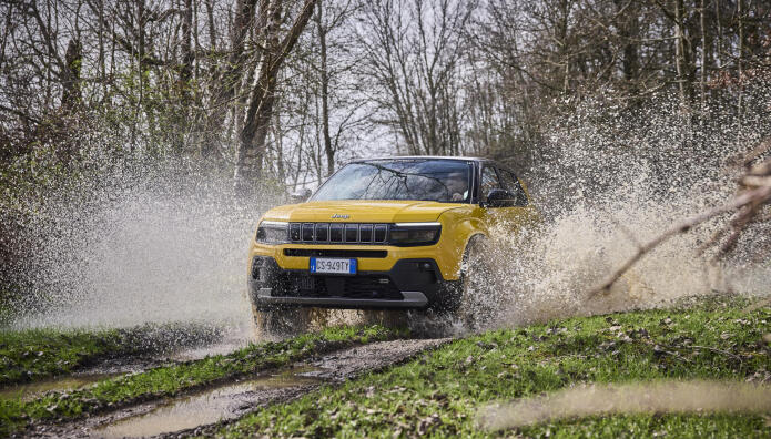 Jeep Avenger e-Hybrid με όφελος έως 2.500 ευρώ