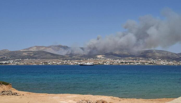 Φωτιά Στην Πάρο - Μήνυμα Του 112 Για Εκκένωση 4 Περιοχών