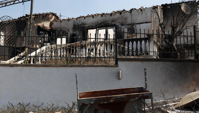 Φωτιά: Χωρίς Ενεργό Μέτωπο – Μάχη Με Τις Αναζωπυρώσεις