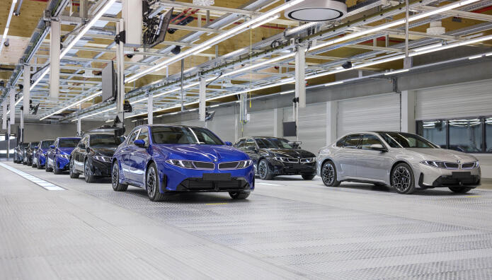 Ξεκινά η μαζική παραγωγή της νέας BMW i3