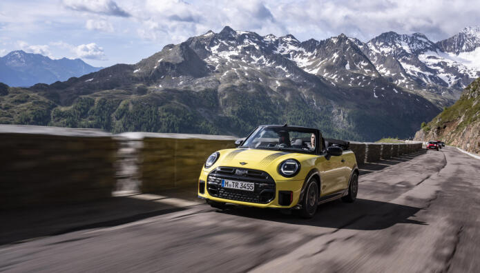 MINI John Cooper Works Cabrio: Κορυφαίες επιδόσεις