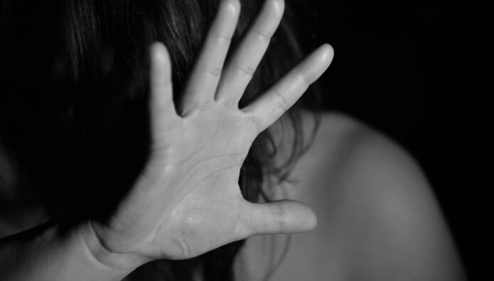 Πύργος: Άγριος Ξυλοδαρμός 36χρονης Και Του Πατέρα Της