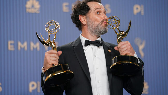 Matthew Rhys: Δύο Emmy Α’ Ανδρικού Ρόλου Στην Ίδια Βραδιά